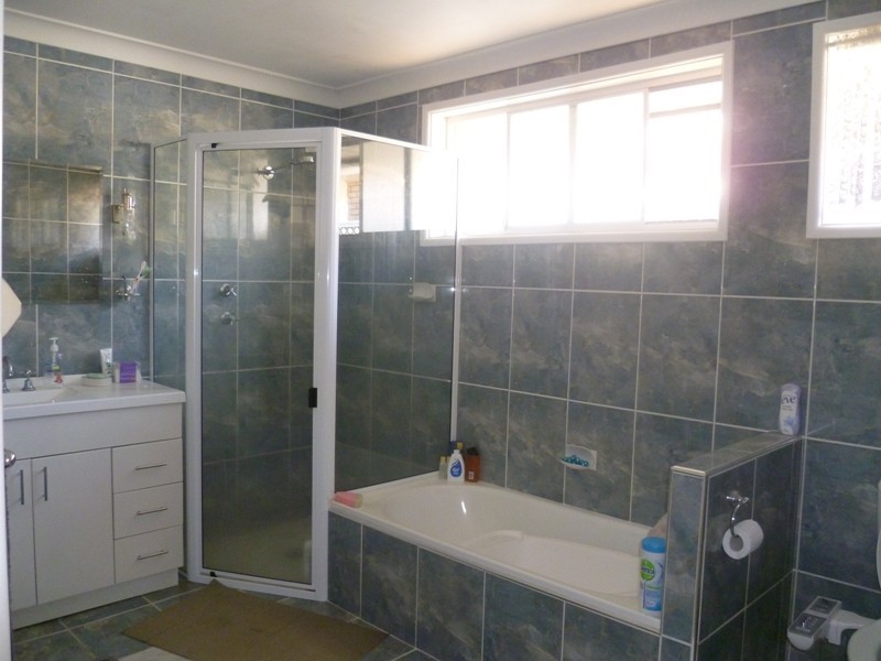 6 Cecil Road, Orange NSW 2800