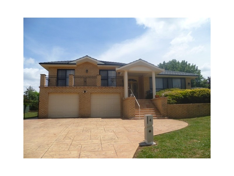 4 Pine Ridge Drive, Orange NSW 2800
