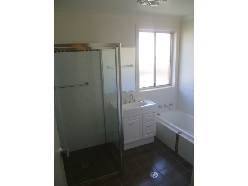 4 Mahogany Court, Orange NSW 2800