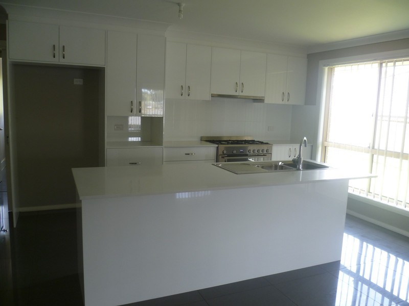 3 Downey Crescent, Orange NSW 2800