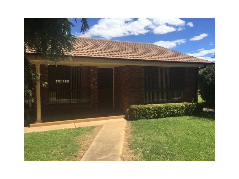 3/21  Coronation Drive, Orange NSW 2800