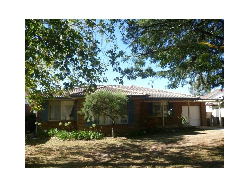 13 Markham Avenue, Orange NSW 2800