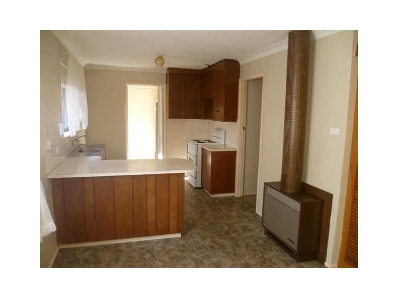 13 Markham Avenue, Orange NSW 2800