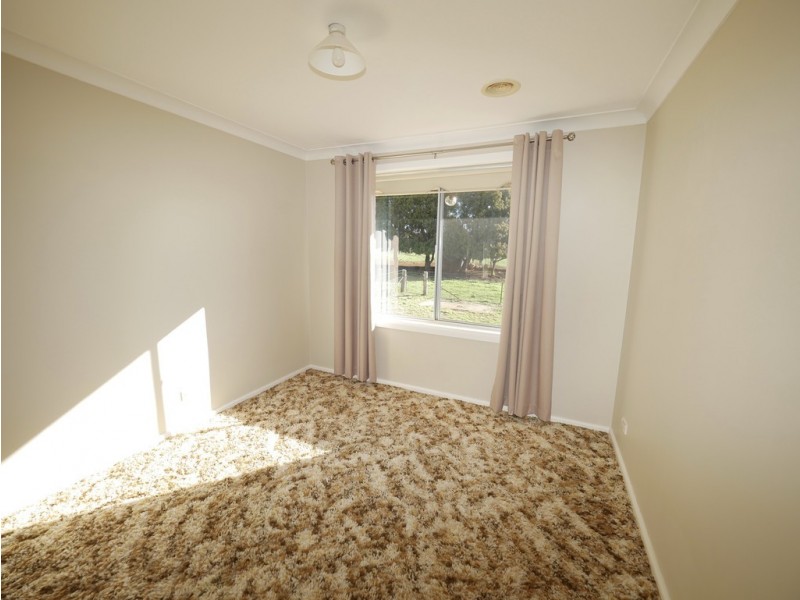 14 Bennett Lane, Orange NSW 2800