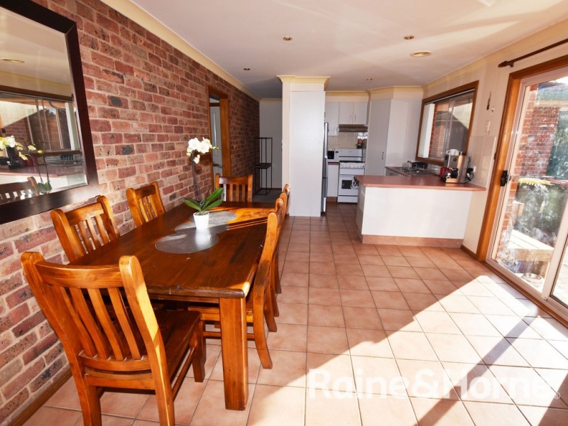 3 Hereford Place, Orange NSW 2800