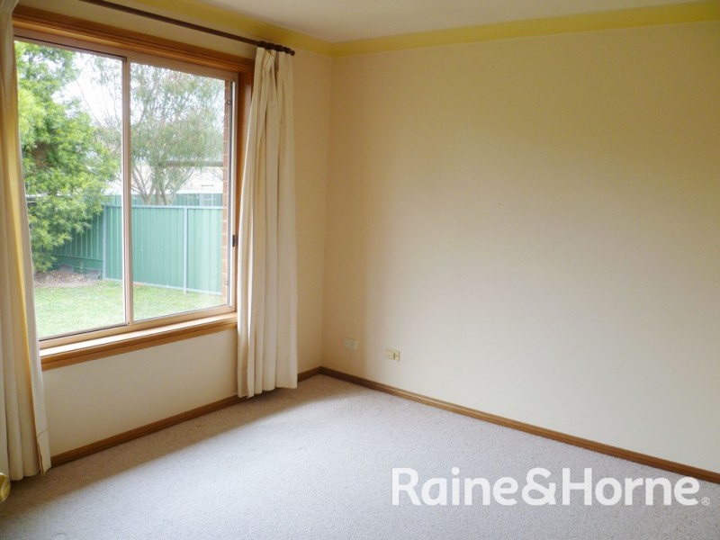 3 Hereford Place, Orange NSW 2800