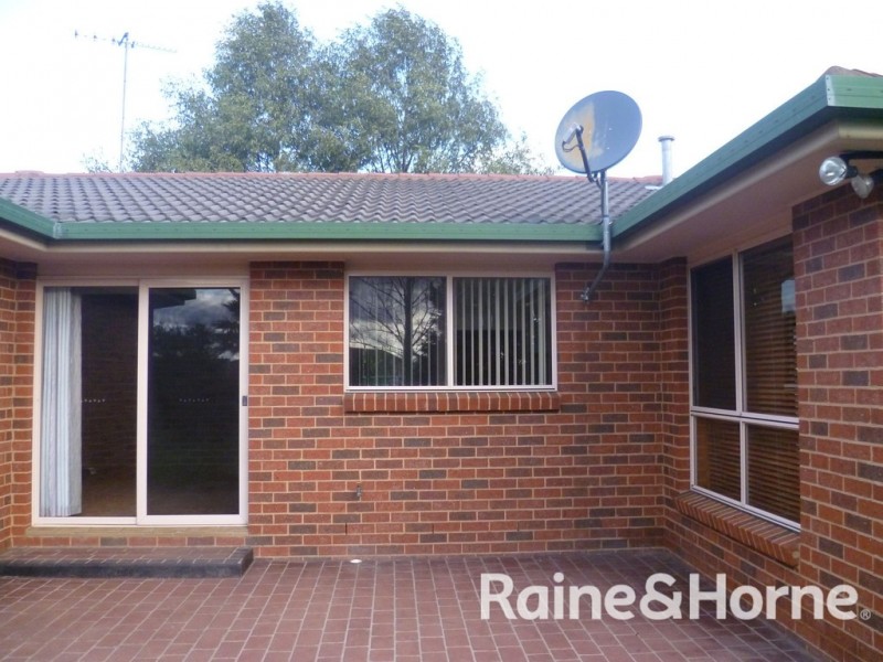 3 Hereford Place, Orange NSW 2800