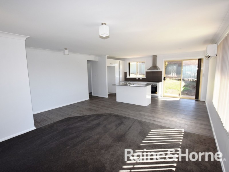 1 Amana Circuit, Orange NSW 2800