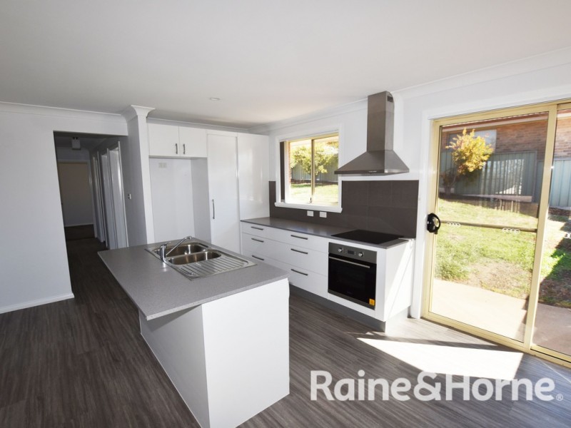 1 Amana Circuit, Orange NSW 2800