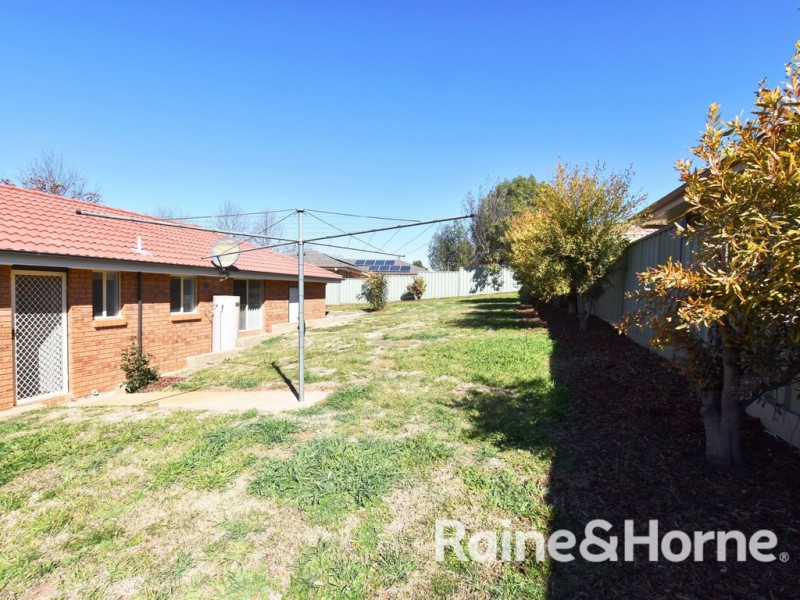 1 Amana Circuit, Orange NSW 2800