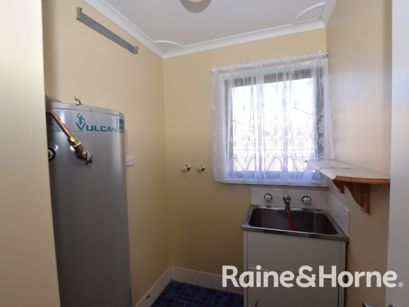 13/10-12 Franklin Road, Orange NSW 2800