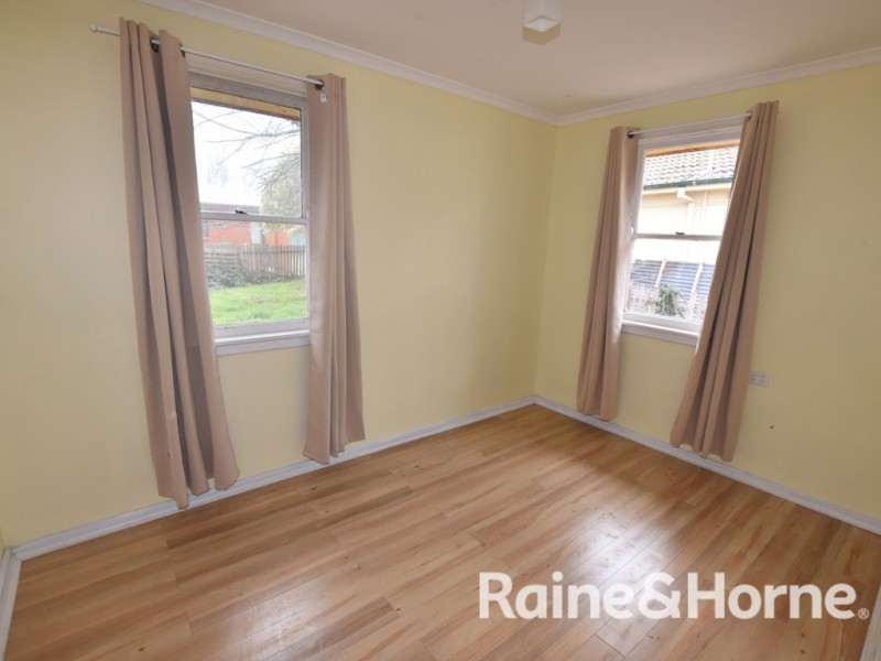 153 Lone Pine Avenue, Orange NSW 2800