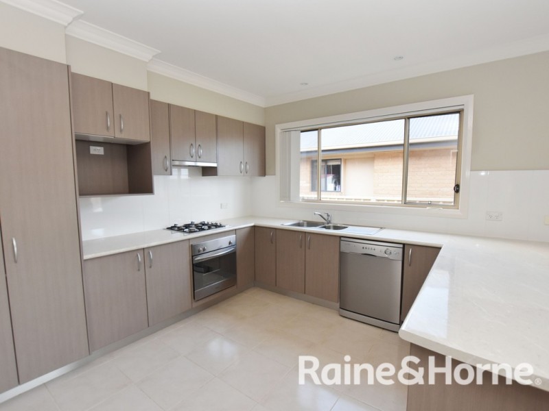 1 Romano Drive, Orange NSW 2800