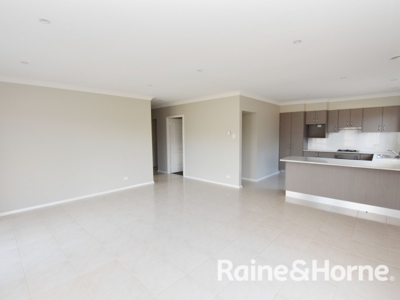 1 Romano Drive, Orange NSW 2800
