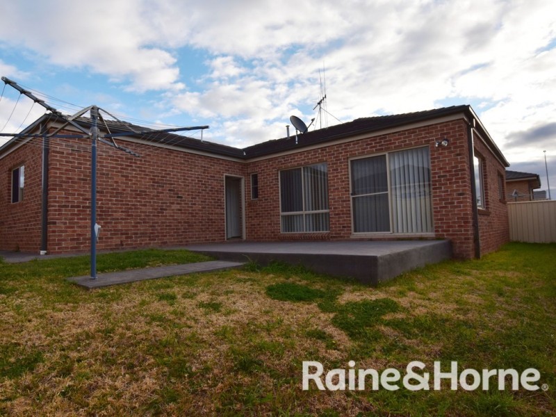 1 Romano Drive, Orange NSW 2800