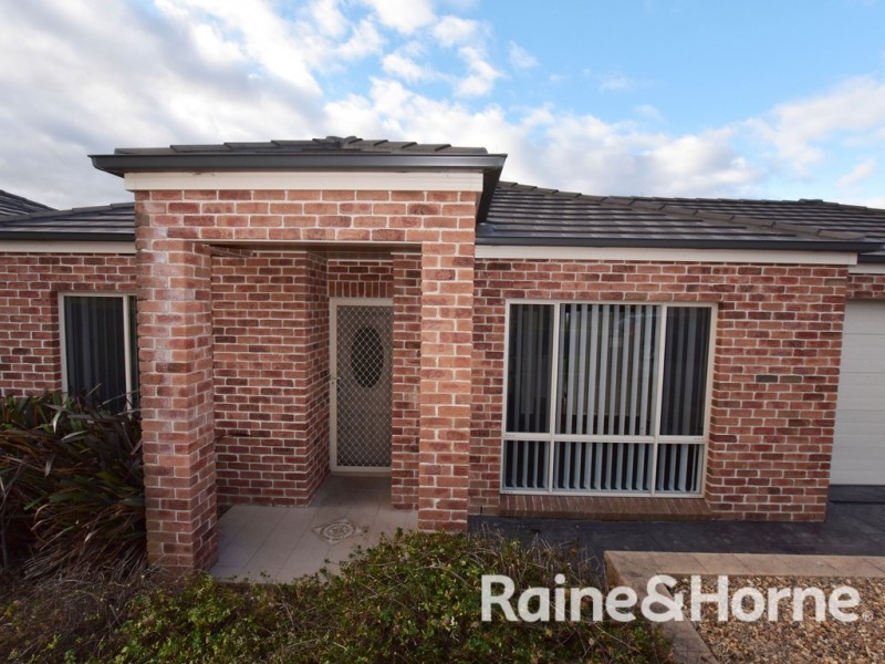 1 Romano Drive, Orange NSW 2800