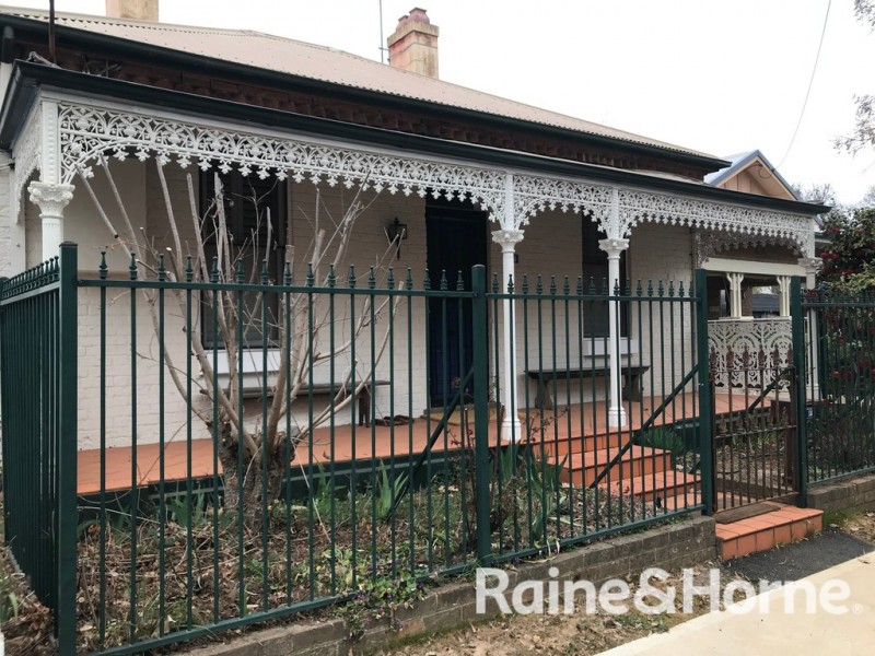 38 Clinton Street, Orange NSW 2800