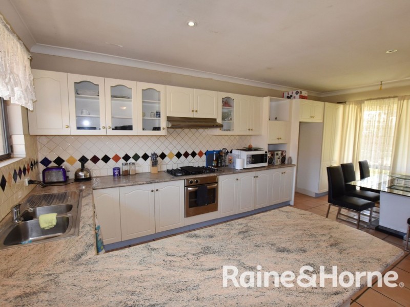 140 Matthews Avenue, Orange NSW 2800