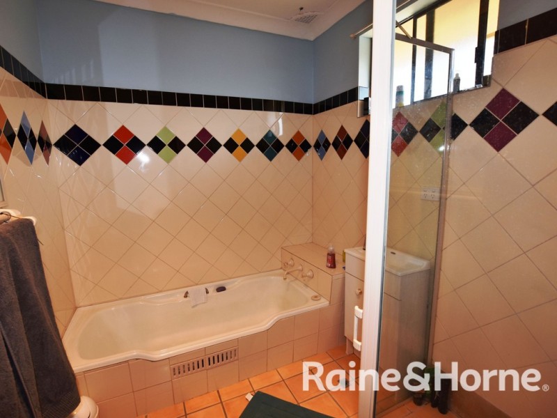 140 Matthews Avenue, Orange NSW 2800