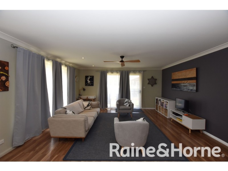 2a Cypress Street, Orange NSW 2800
