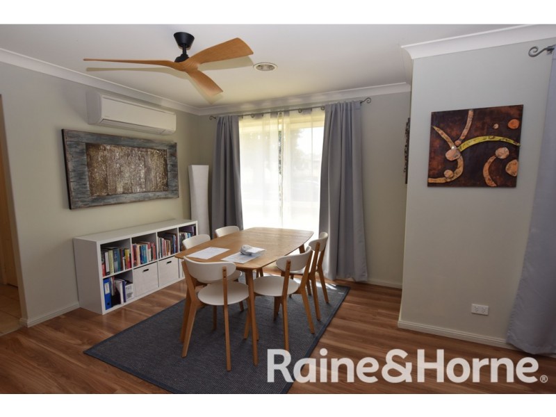 2a Cypress Street, Orange NSW 2800