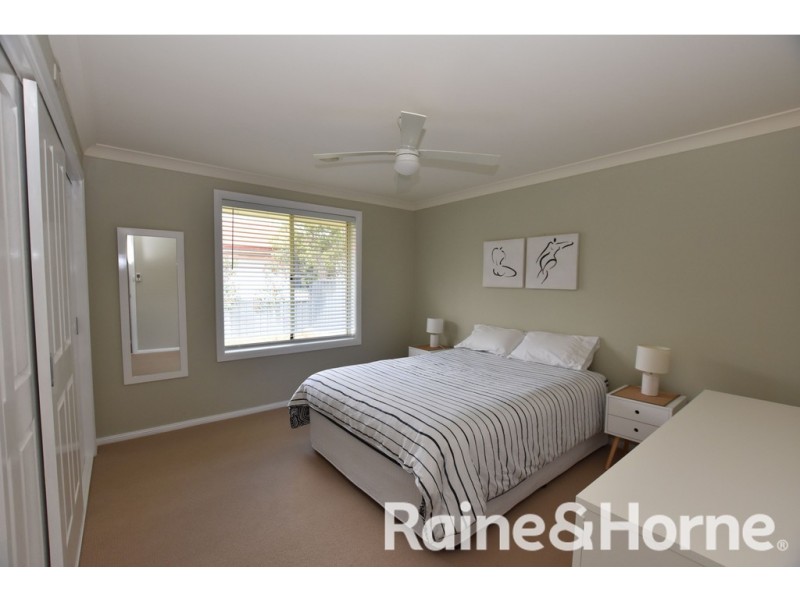 2a Cypress Street, Orange NSW 2800