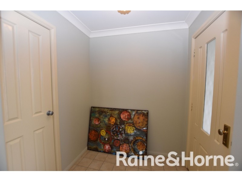 2a Cypress Street, Orange NSW 2800