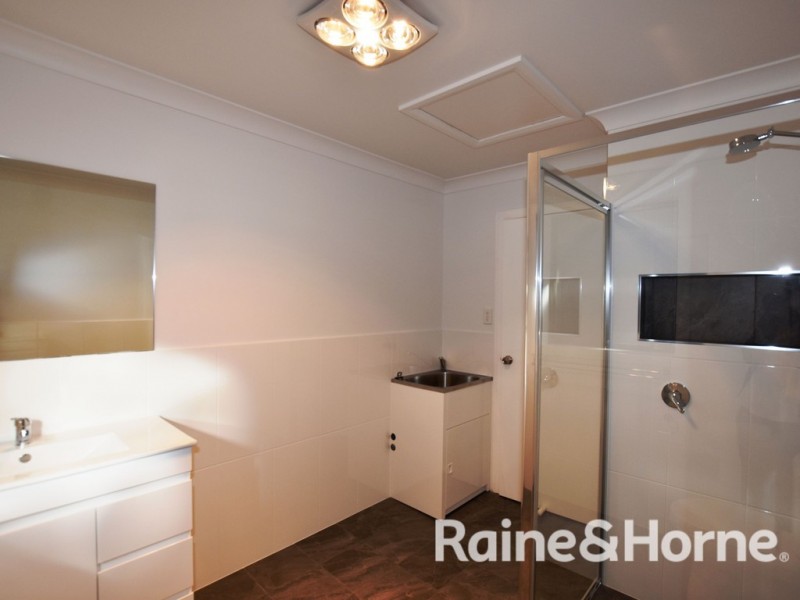 21A Buckland Drive, Orange NSW 2800