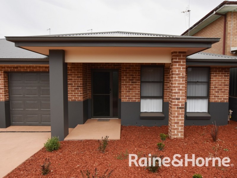 215A Hill Street, Orange NSW 2800