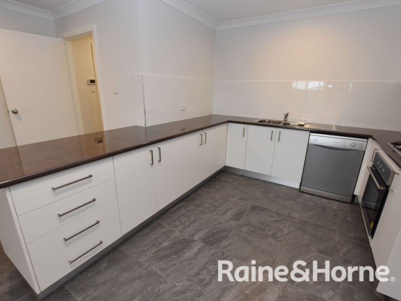 215A Hill Street, Orange NSW 2800