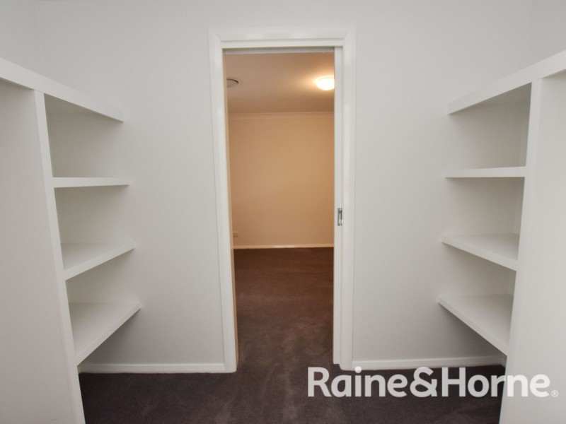 13 Platinum Drive, Orange NSW 2800