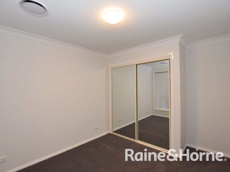 13 Platinum Drive, Orange NSW 2800