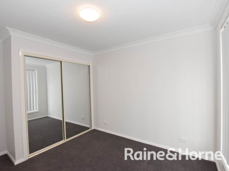 13 Platinum Drive, Orange NSW 2800
