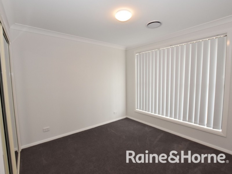 13 Platinum Drive, Orange NSW 2800