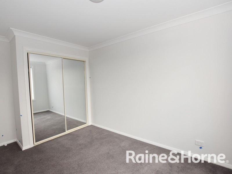 13 Platinum Drive, Orange NSW 2800