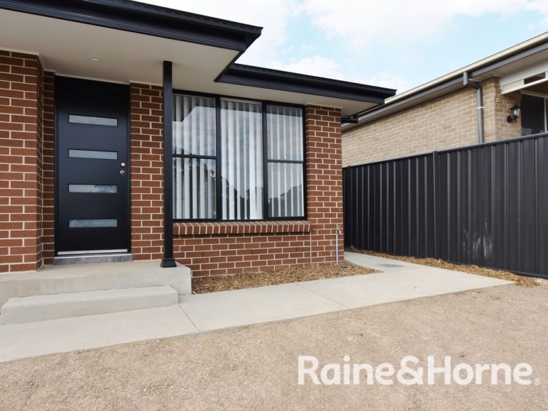 13a Platinum Drive, Orange NSW 2800