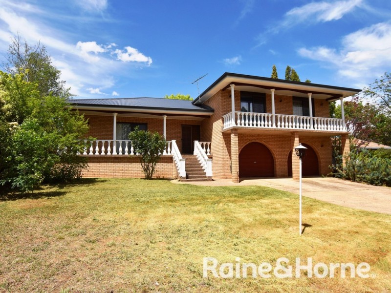 9 Pulari Place, Orange NSW 2800