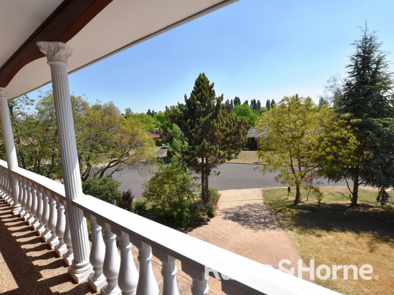 9 Pulari Place, Orange NSW 2800