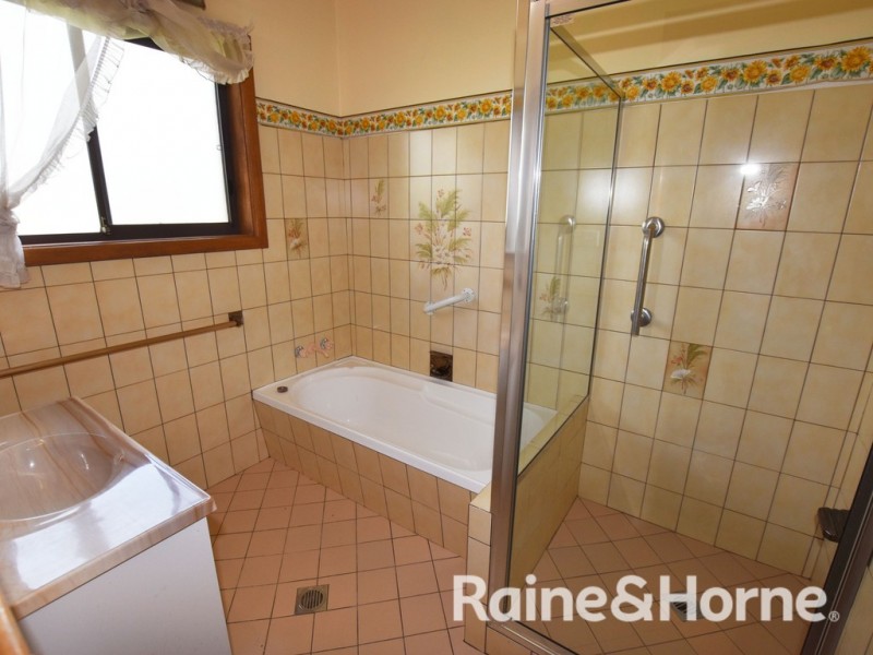 63 Park Street, Orange NSW 2800