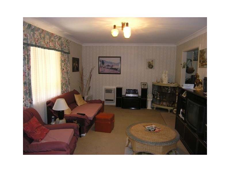 Spring Hill NSW 2800