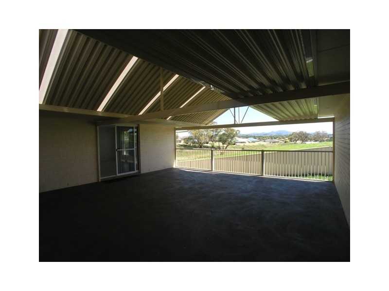 19 Majestic Way, Orange NSW 2800