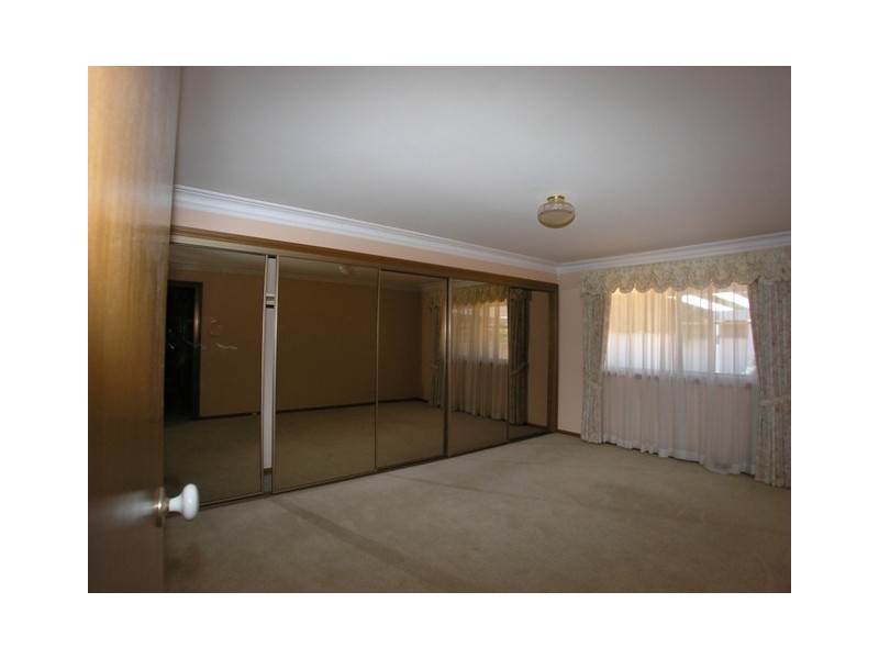 25 Bill Marshall Drive, Orange NSW 2800