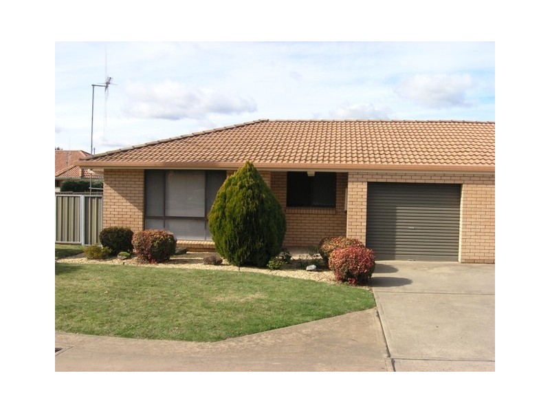 Unit 7  Central Court, 2 Parker Place, Orange NSW 2800