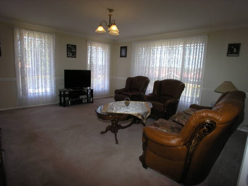 7 Saran Place, Orange NSW 2800