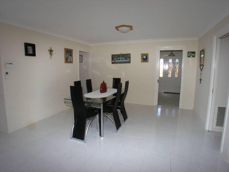 7 Saran Place, Orange NSW 2800