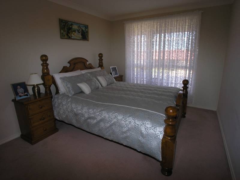 7 Saran Place, Orange NSW 2800