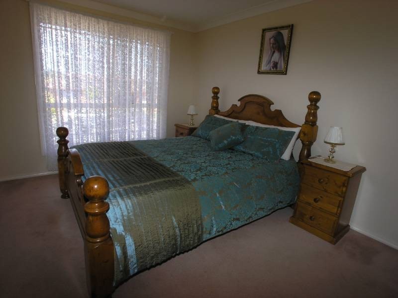 7 Saran Place, Orange NSW 2800