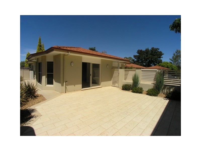 25a Burrebury Crescent, Orange NSW 2800