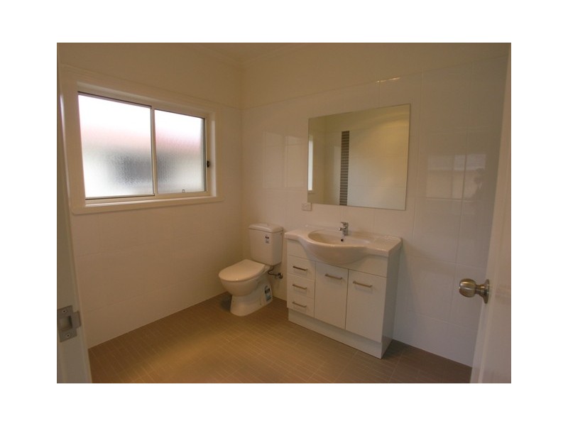 25a Burrebury Crescent, Orange NSW 2800