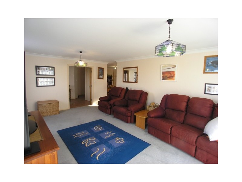 2 Wisteria Place, Orange NSW 2800